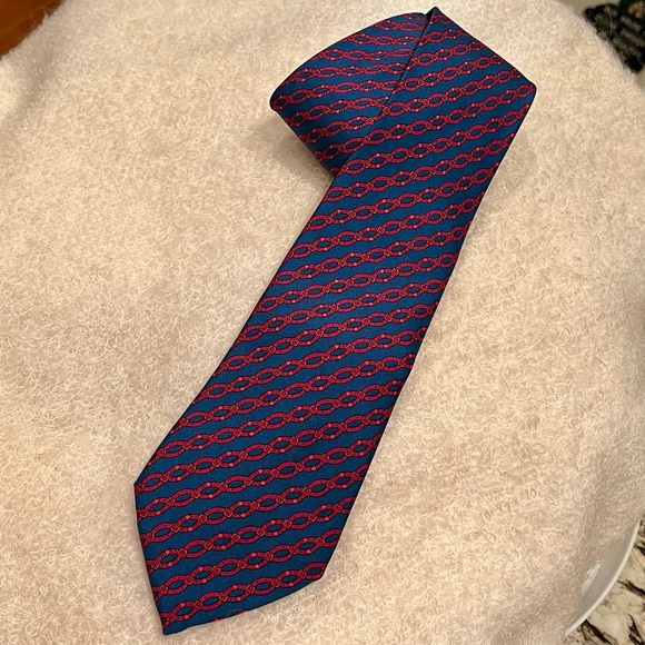 Hermès Vintage Silk Tie Blue Red Interlocking Belt Buckle Motif 100% Silk - Picture 4 of 17